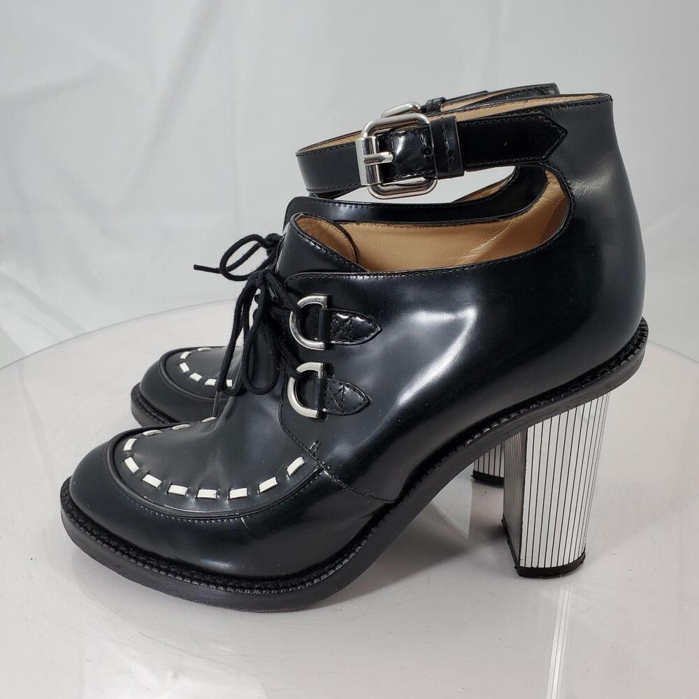 Moschino Cheap And Chic Heels Women 9 Black Patent Ankle Strap Lace Block Heel